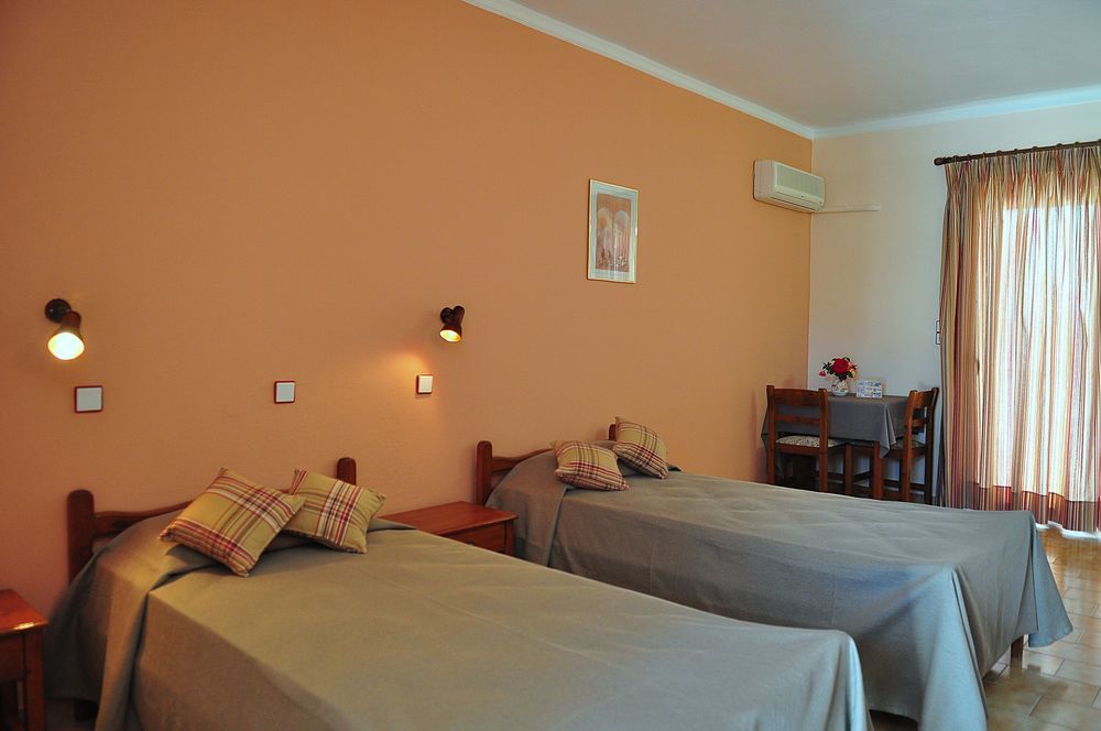 Sandy'S Studios Apartments & Log-Villas Kos Exteriör bild